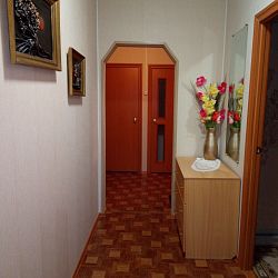 Продам квартиру на 2 этаже в 11мкрн