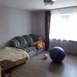 Сдается 1 капитальная квартира.